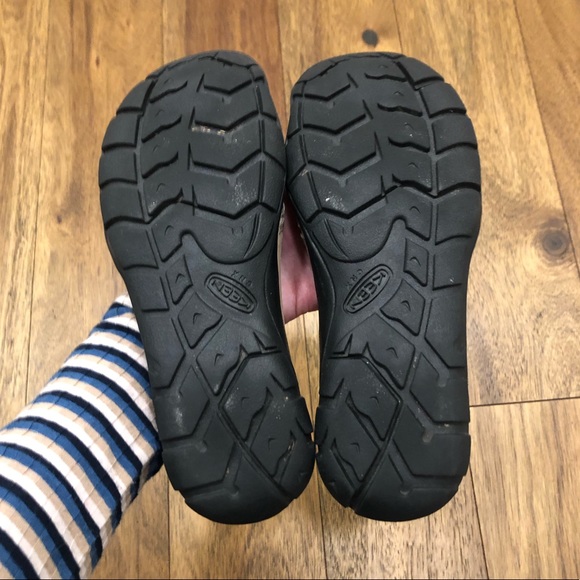 Keen size 7 leather slip on shoes flats contour arch - Picture 10 of 10